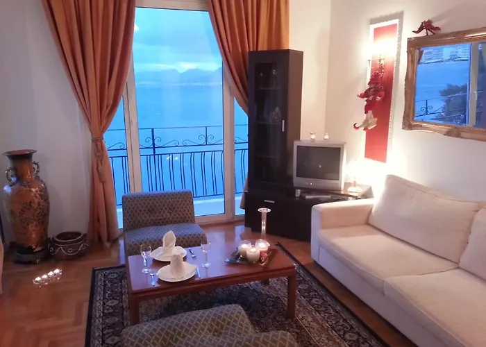 Aegli Hotell