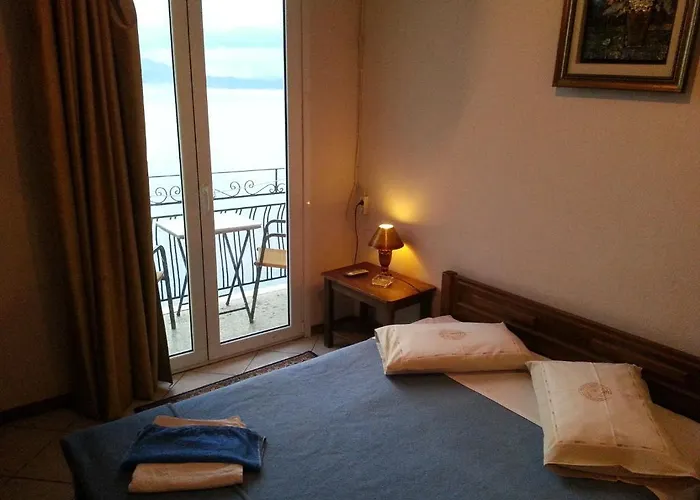 Aegli Hotell